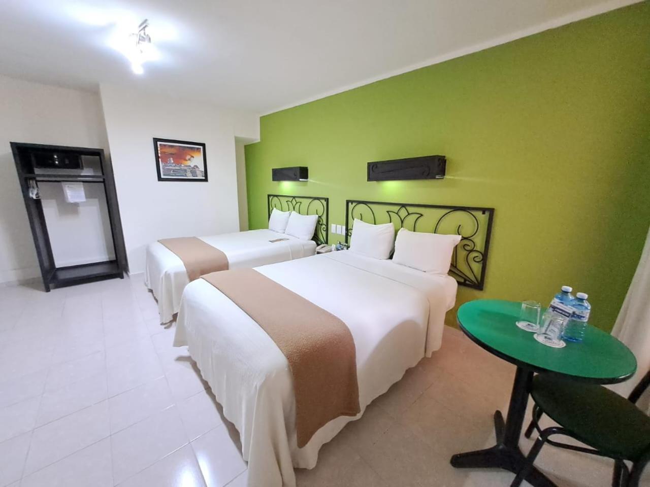 Maya Tulipanes Express Palenque Room photo
