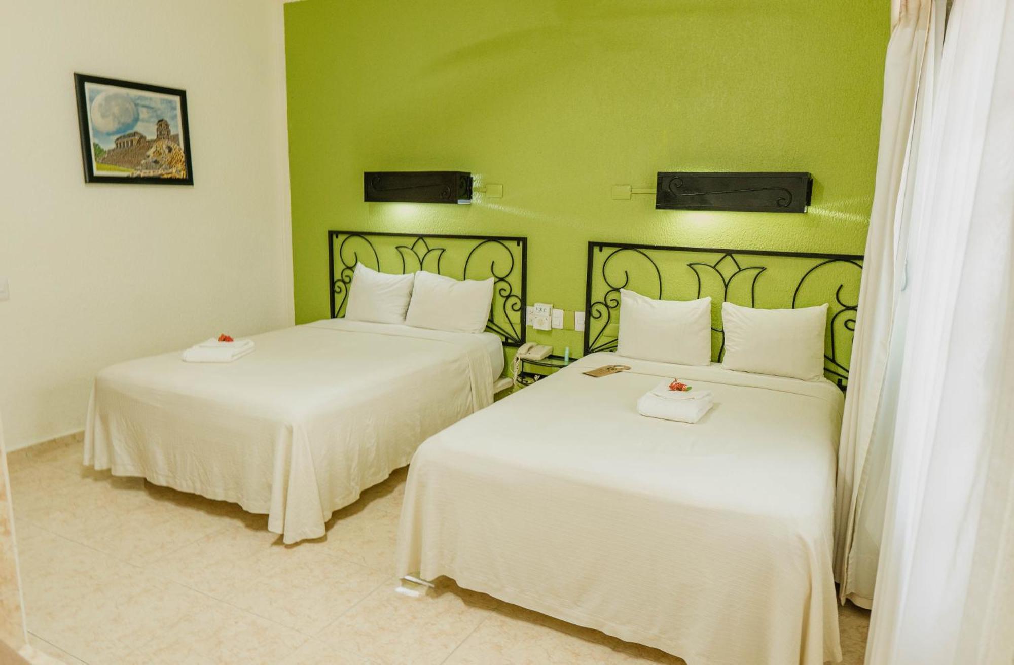 Maya Tulipanes Express Palenque Room photo